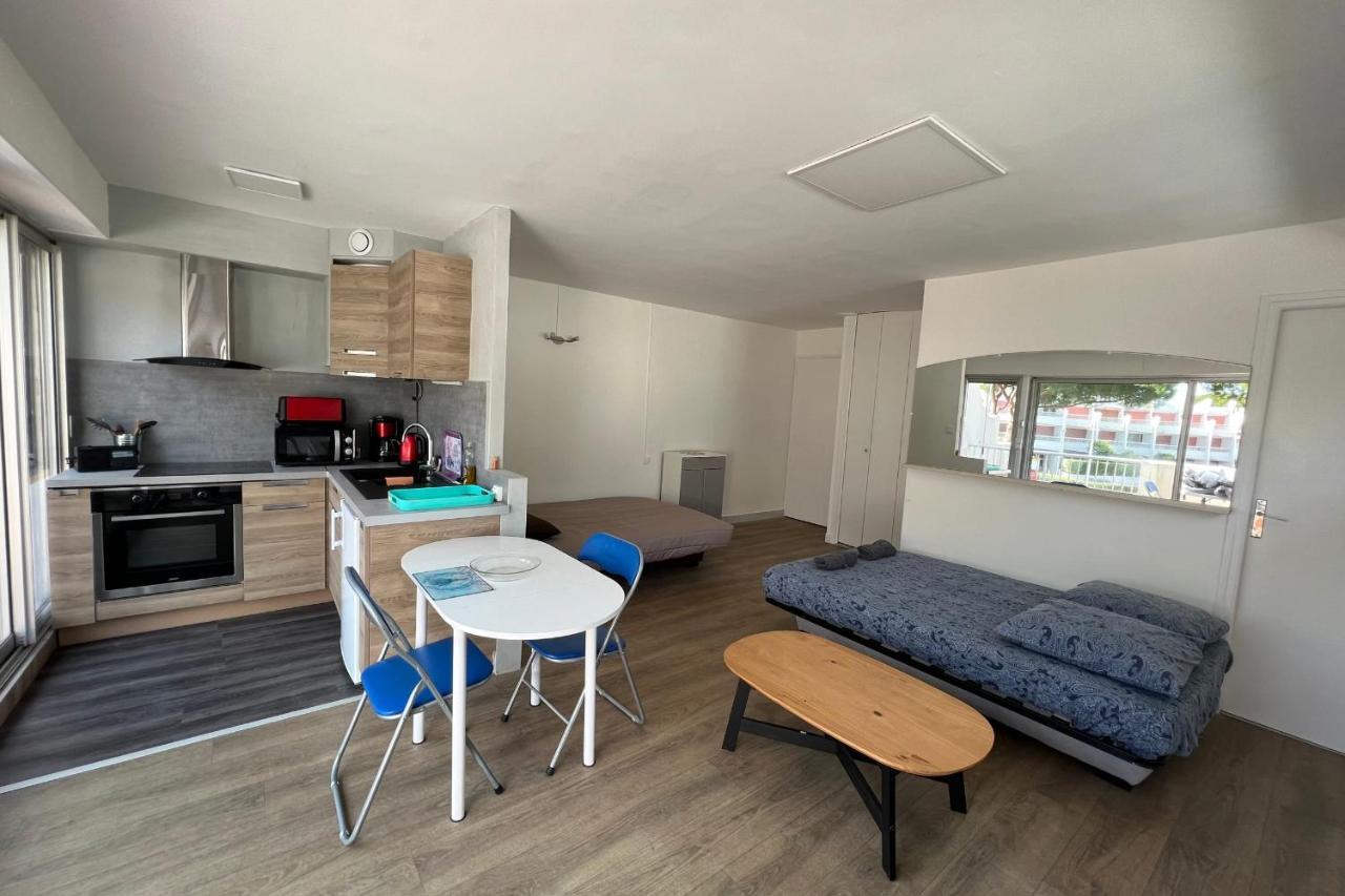 Le Saint Louis - Terrasse Proche De La Apartamento Le Grau-du-Roi